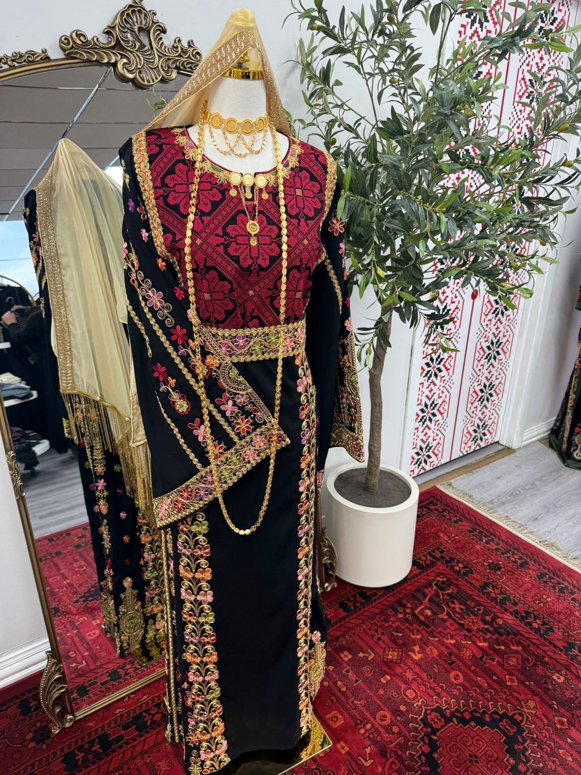 Black Traditional malaka tatreez with kassab