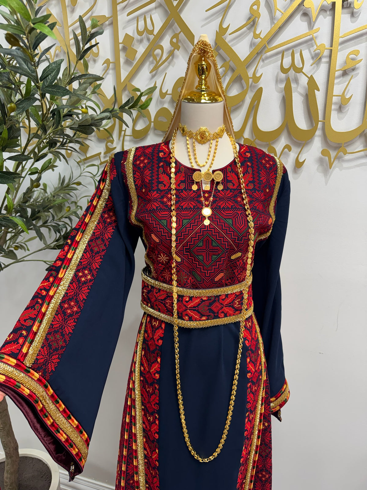 Navy Blue Sabayel Kharaz Thobe